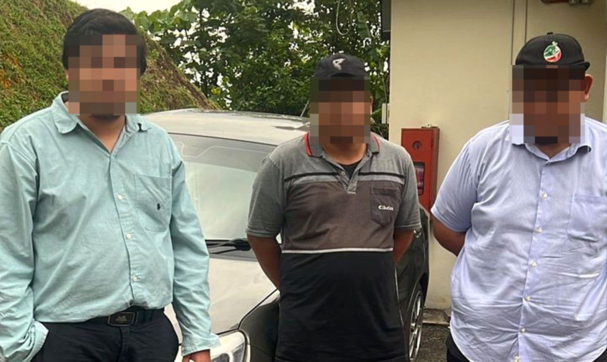 Ceroboh kediaman rasmi MB, kertas siasatan dirujuk kepada TPR esok 1 GAMBAR tular tiga lelaki yang menceroboh kediaman rasmi MB Selangor. Foto X