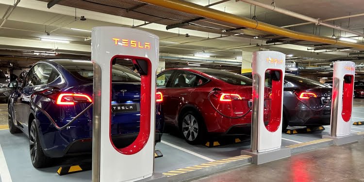 Pengecasan TESLA bakal berada di Pulau Pinang 1 Caj TESLA